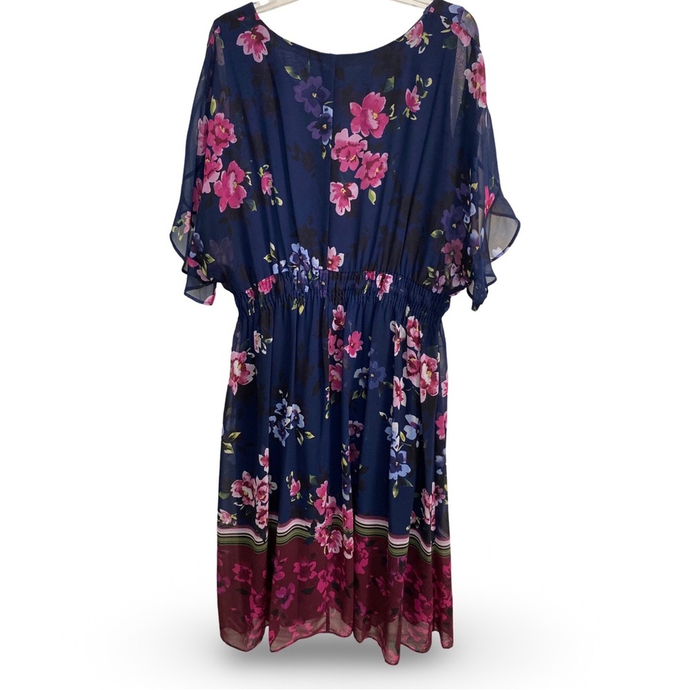 Taylor Woman Plus Size Printed Smocked Midi Dress Floral Size 18W - Picture 8 of 10
